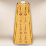 Piviale ricamato dorato con motivo IHS