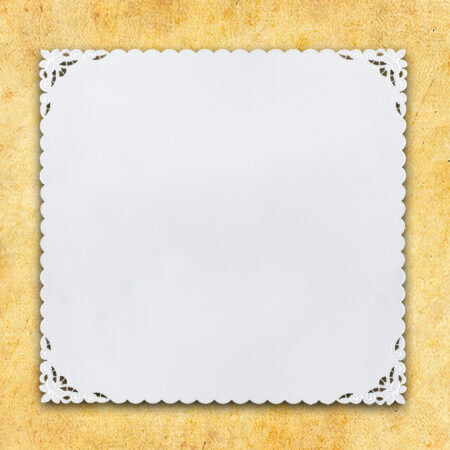 Serwetka haftowana "Biała Lilia" 95x95