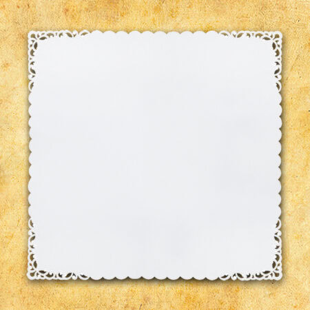 Serwetka  haftowana "Ornamencik" 110X110