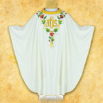 Casula ricamata rosae