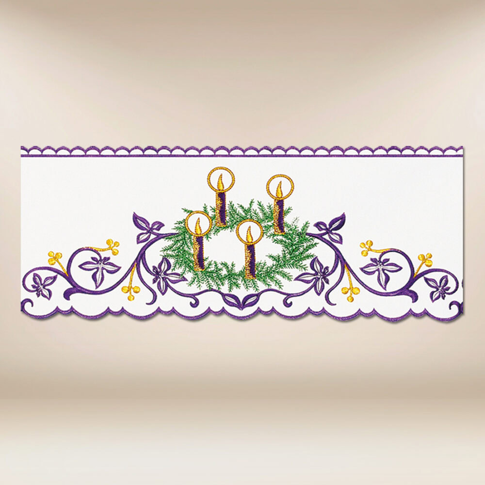 Pizzo ricamato dell'Avvento con ghirlanda