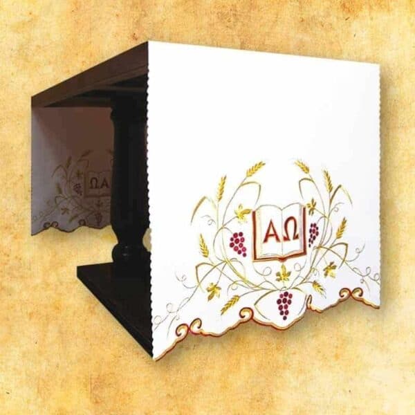 Obrus Haftowany Po Bokach "Alfa
 Omega"