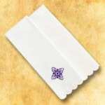 Servizio da messa con ricamo viola