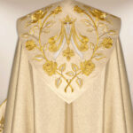 Piviale Mariano ricamato