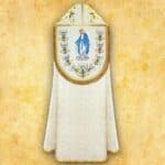 Kapa haftowana "Matka Boża Różańcowa"