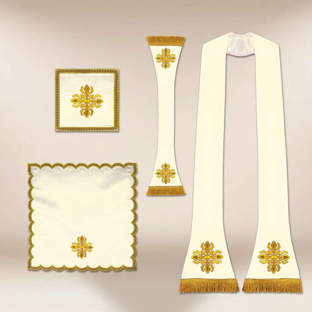 Casula romana ecru ricamata