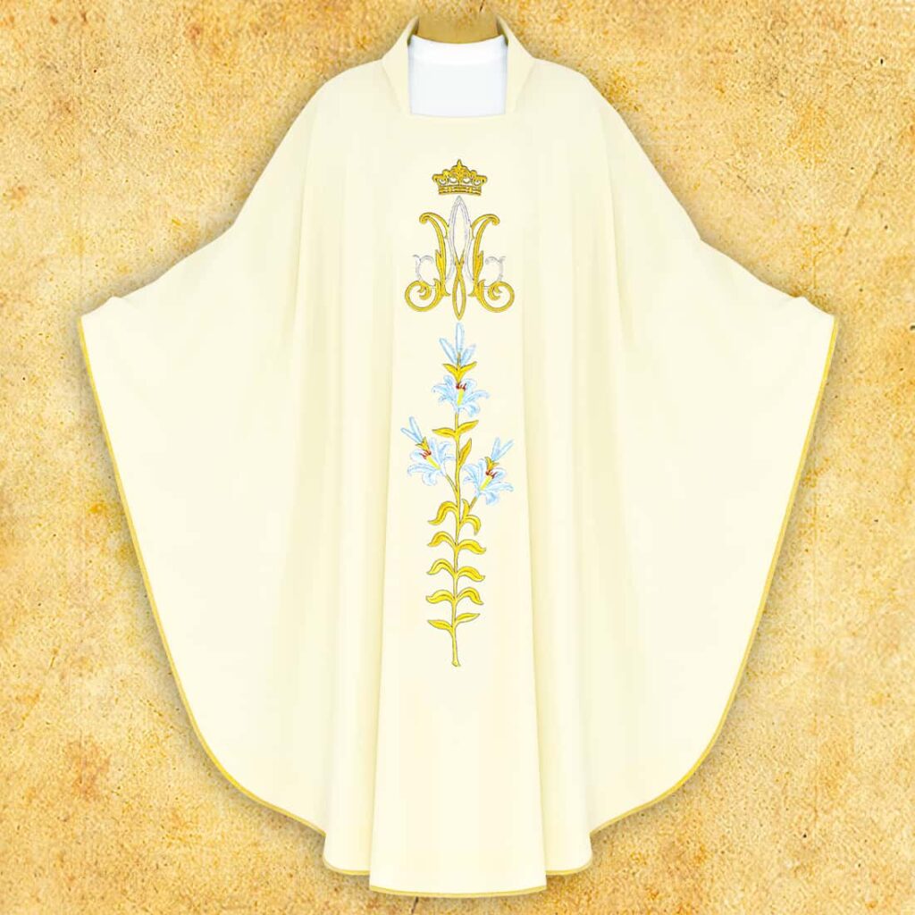 Casula ricamata Mariana