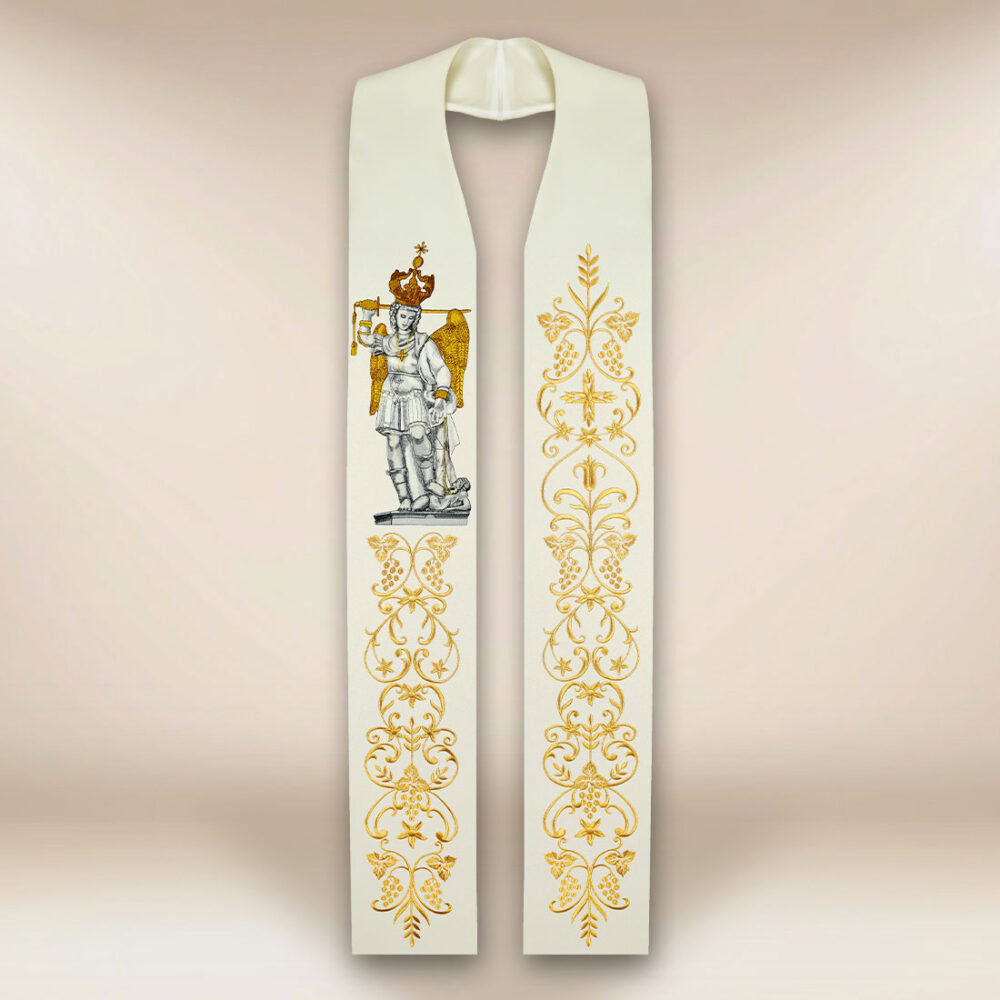 Stola ricamata con l'immagine di Michele Arcangelo del Monte Gargano