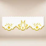 Pizzo ricamato con delicato ricamo dorato