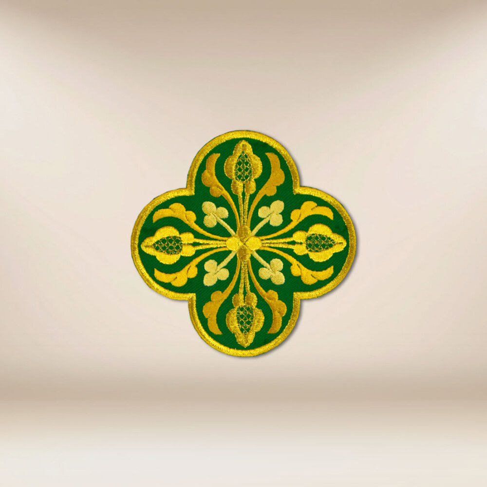 applicazione ricamata croce