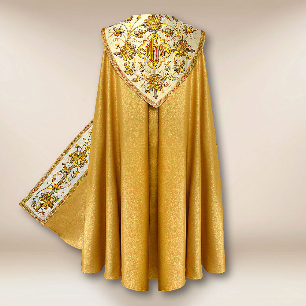 Piviale ricamato in oro