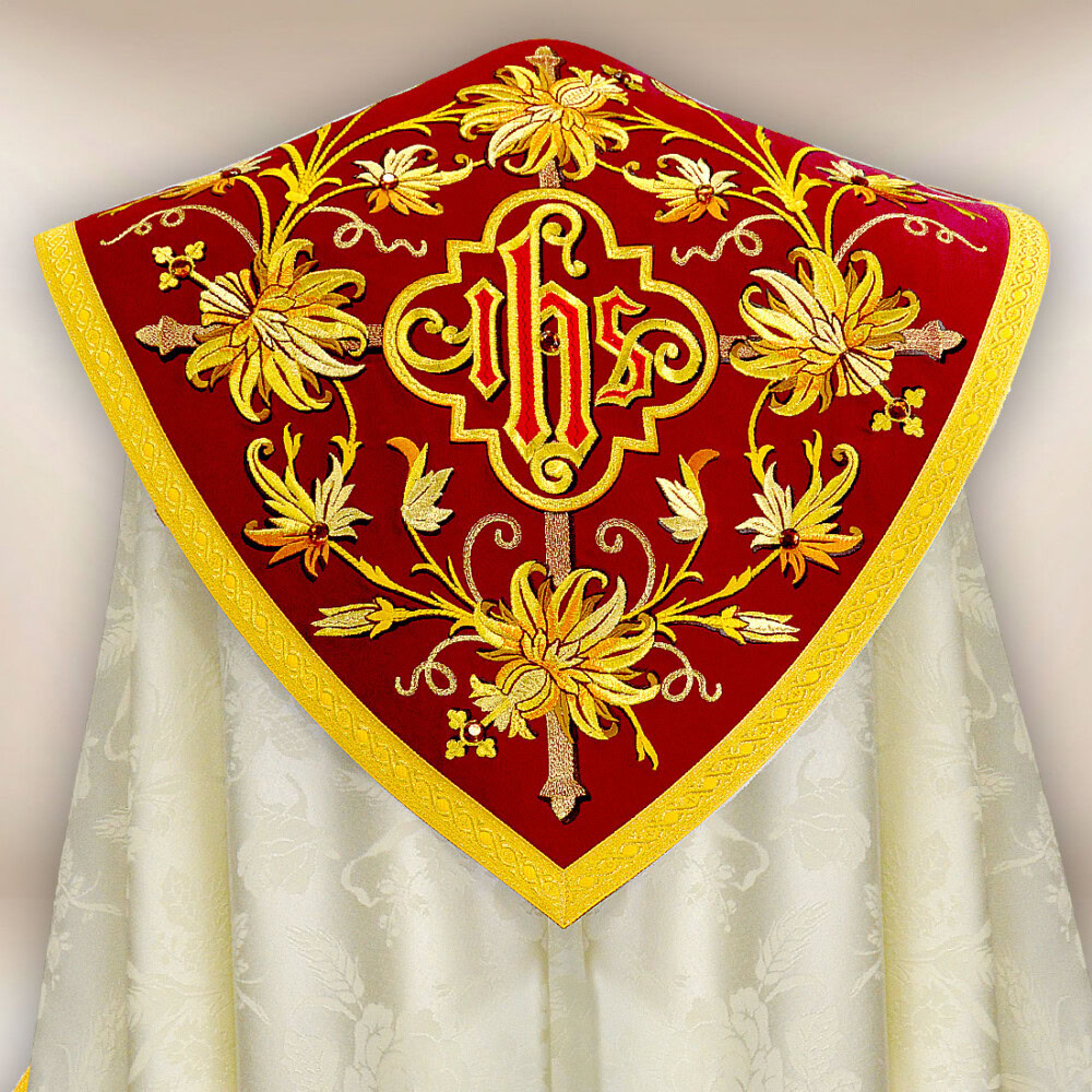 Piviale ricamato ecru bordo