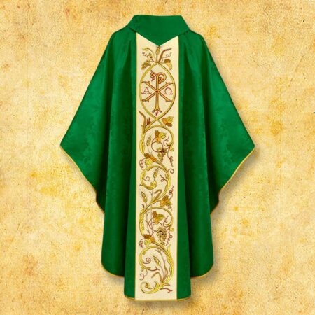 Ornat haftowany "Christum"