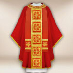Casula liturgica rossa riccamente ricamata