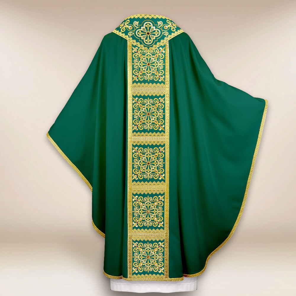 Casule liturgica ricamata di colore verde