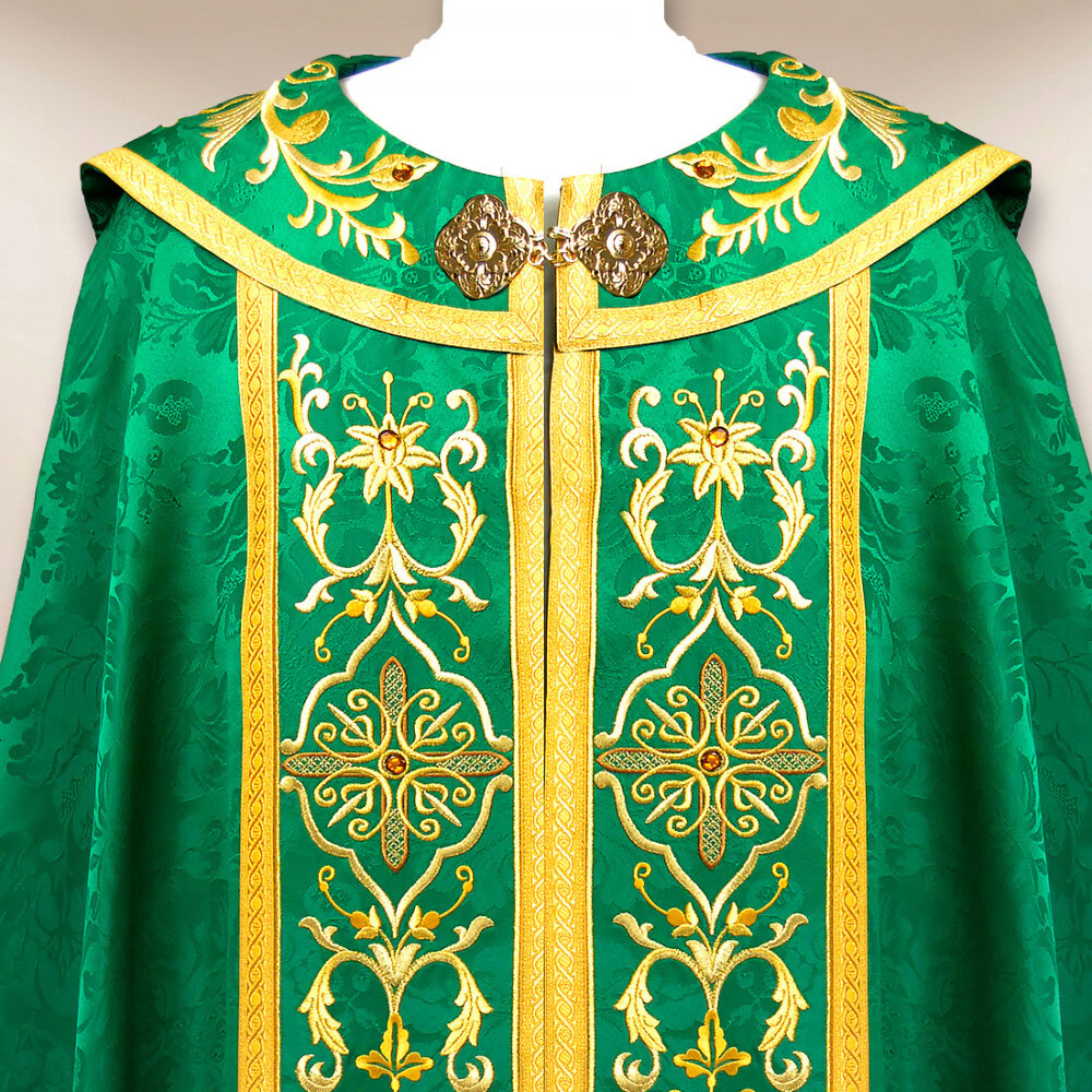 Piviale liturgico ricamato verde