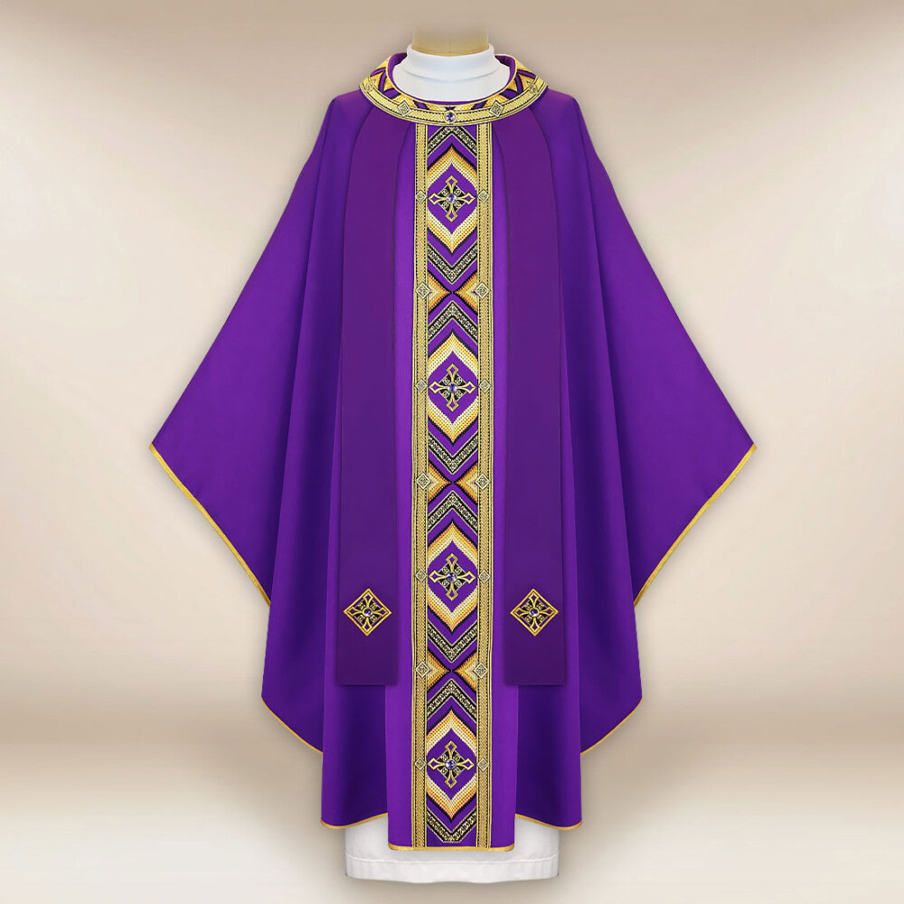 Casula ricamata viola