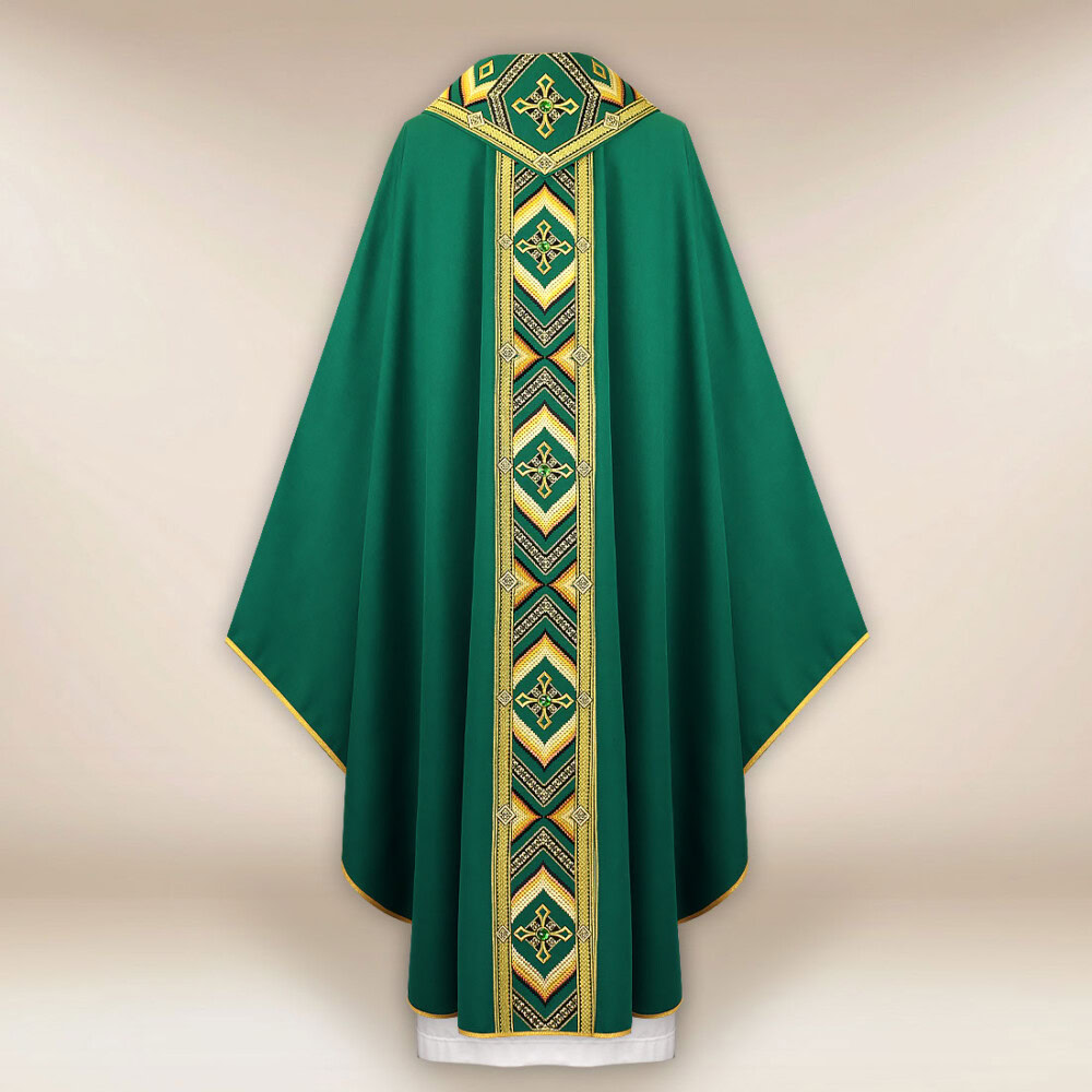 Casula verde ricamata