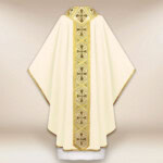 Casula ricamata ecru con croci