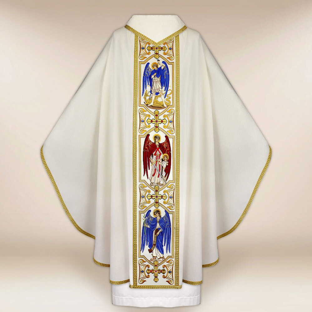 Casula ricamata liturgica con l'immagine degli Arcangeli