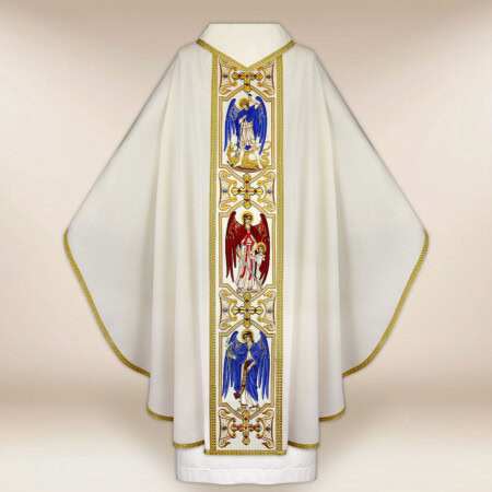 Casula ricamata liturgica con l'immagine degli Arcangeli