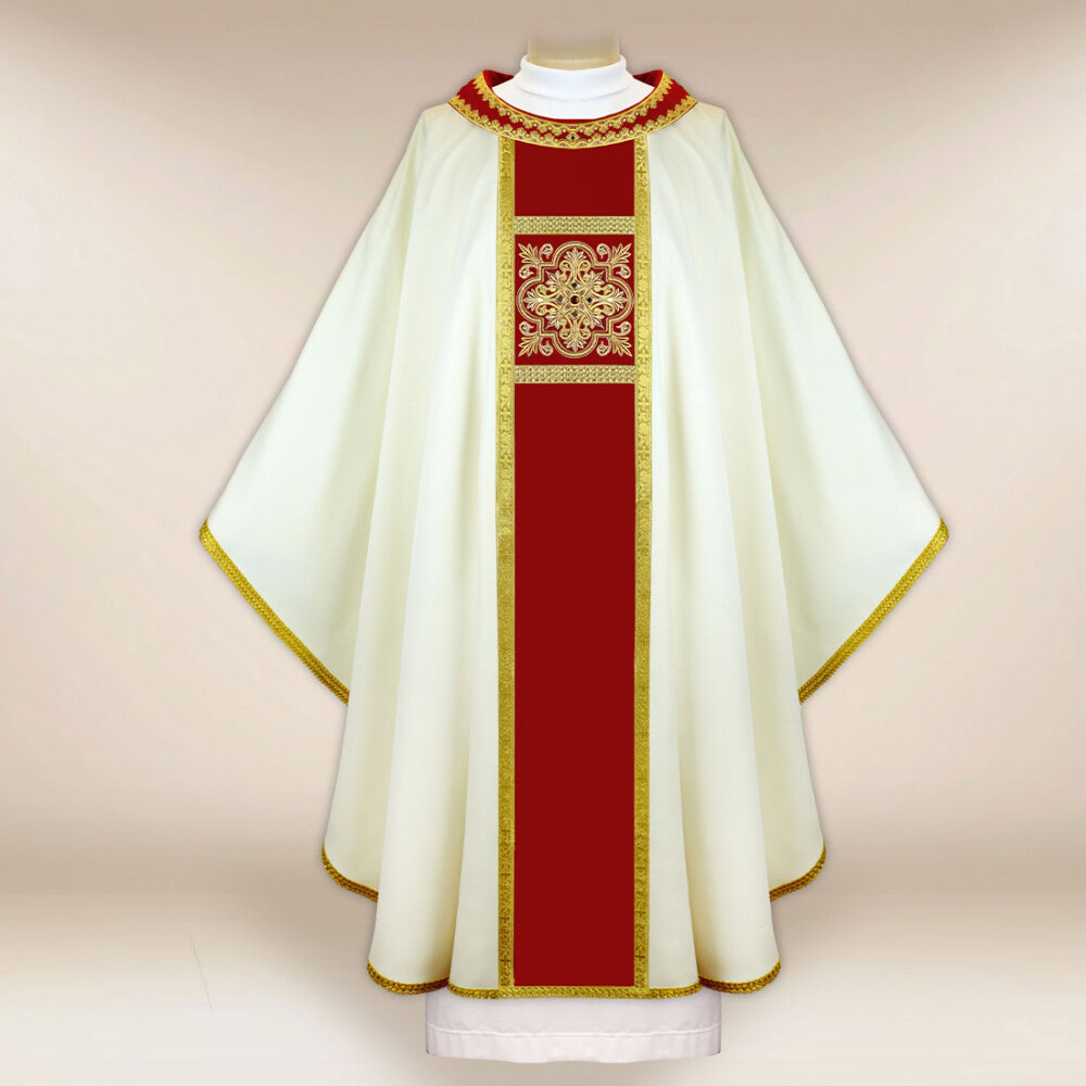 Casula ricamata ecru con fascia bordò