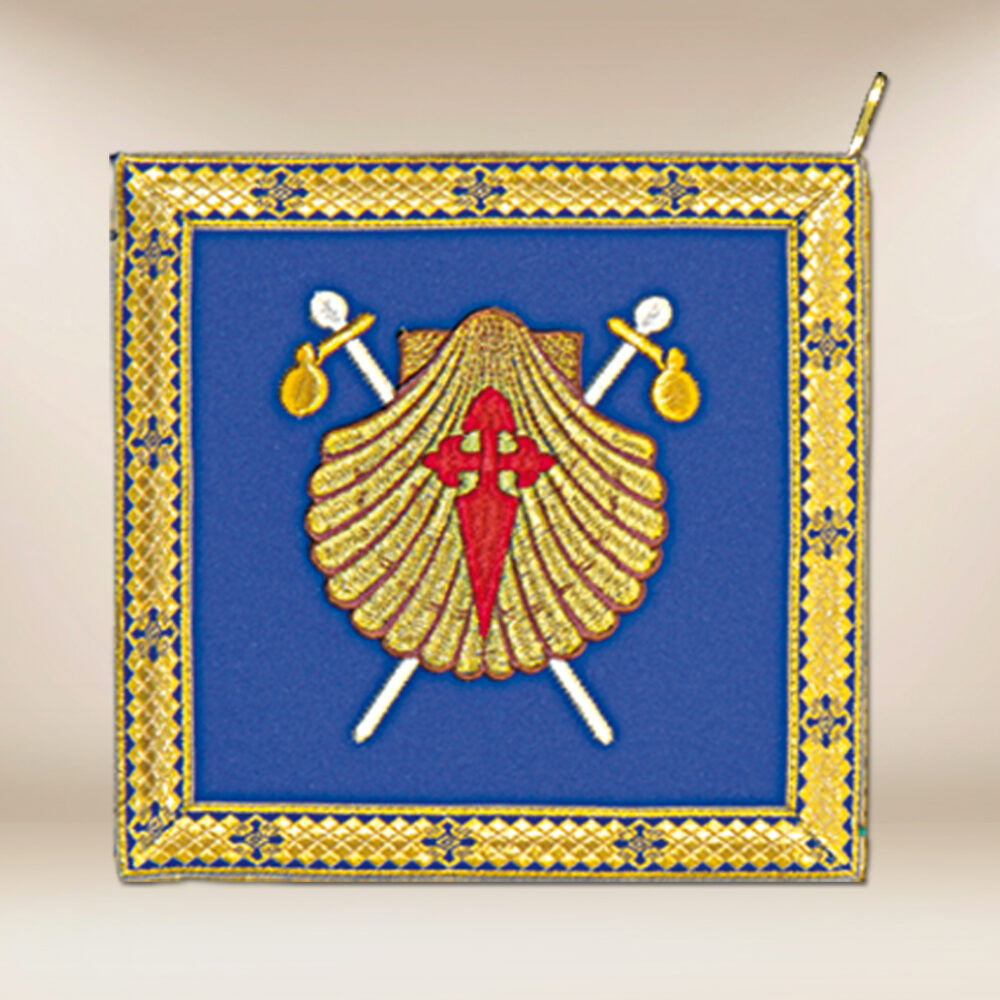 Borsa ricamata con le conchiglie di San Giacomo