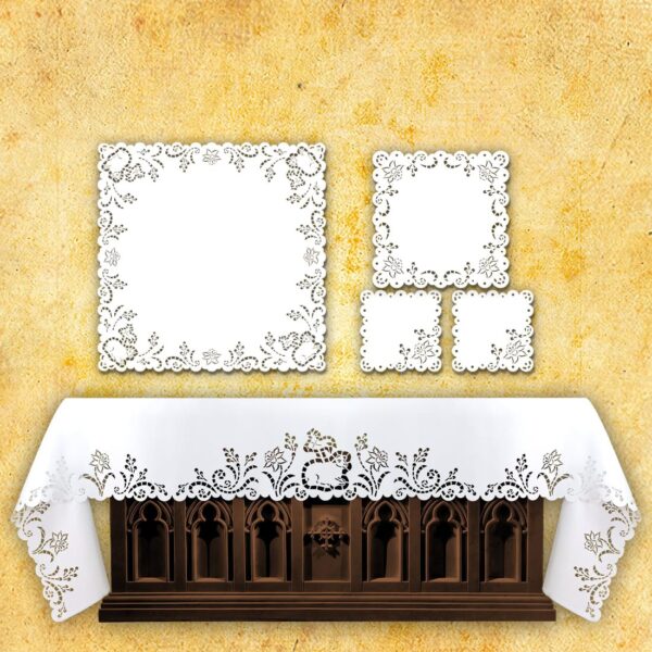 Ażurowy komplet na ołtarz do kościoła "Baranek"