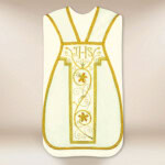 Pianeta ricamata con IHS ecru