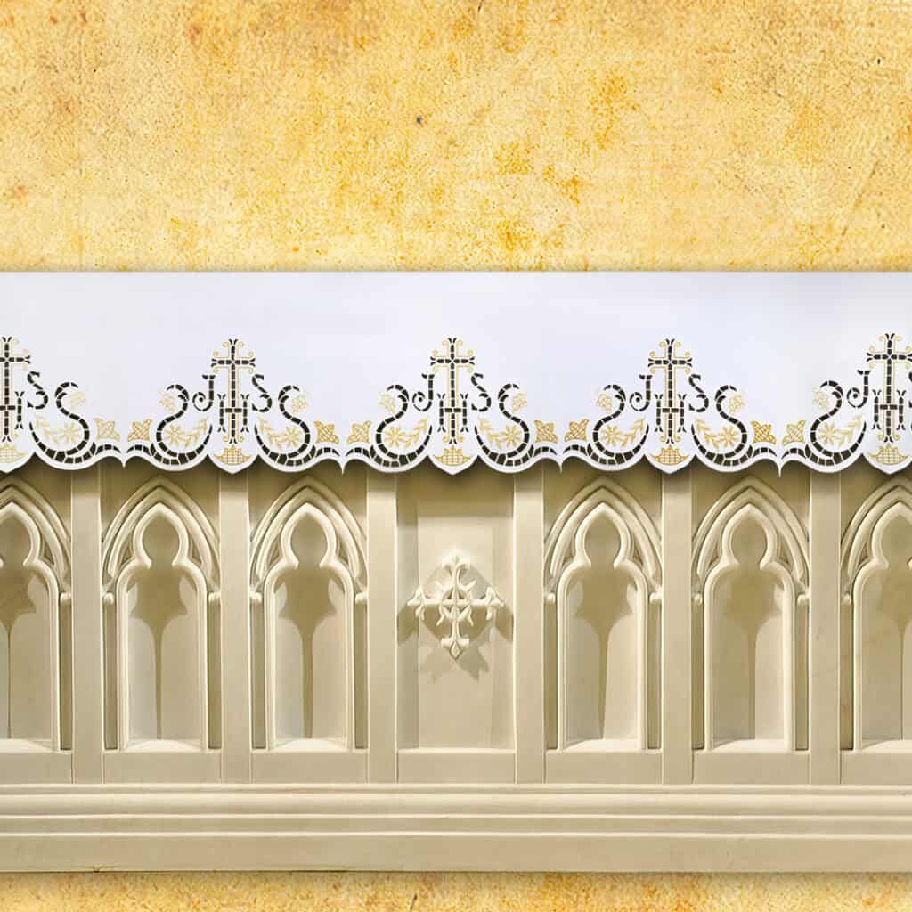 Tovaglia ricamata con IHS