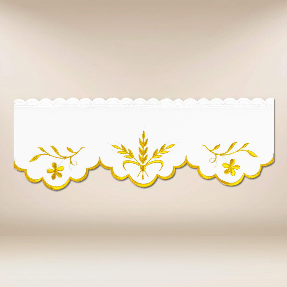 Pizzo ricamato con delicato ricamo dorato