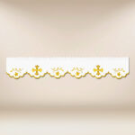 Pizzo ricamato con delicato ricamo dorato