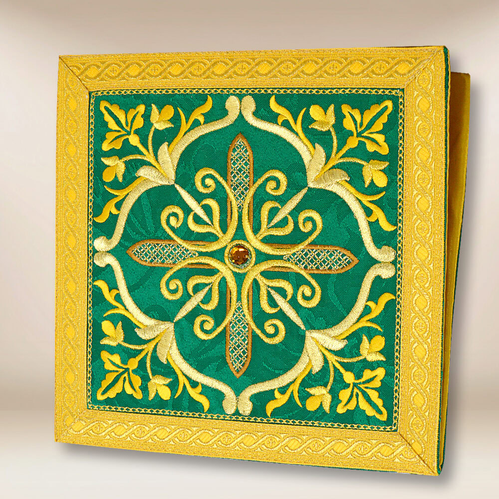 Borsa liturgica ricamata verde