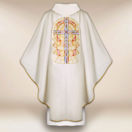 Paramento ecru ricamato con calice