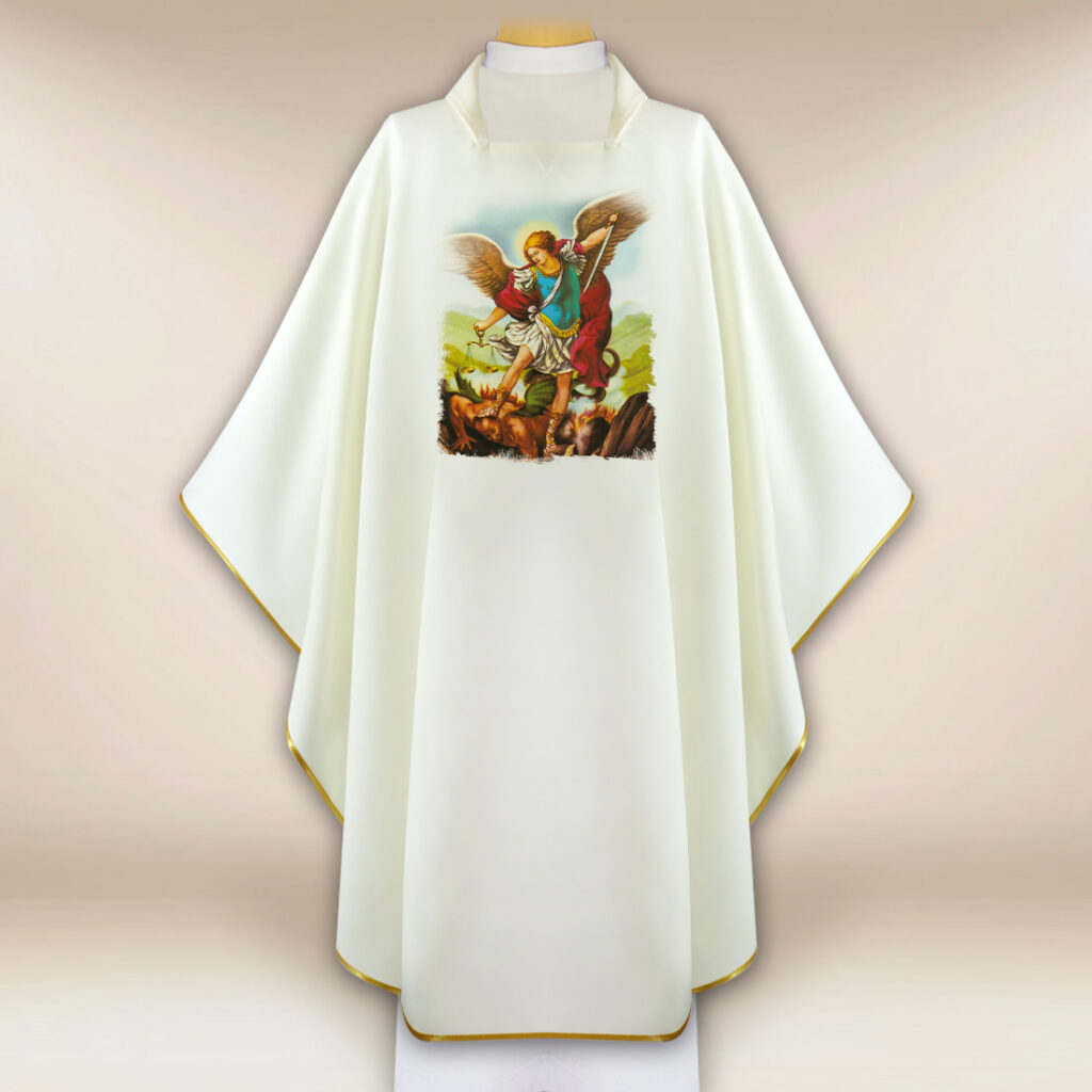 Casula con immagine di Michele Arcangelo