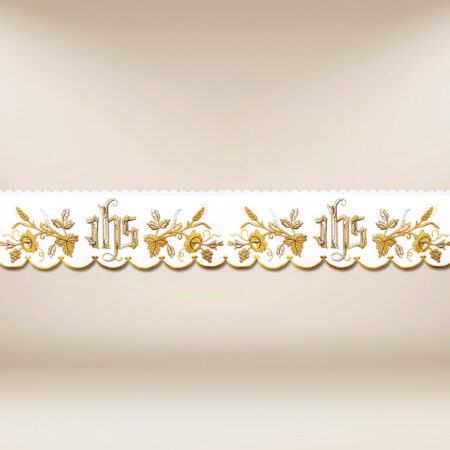 Coroncina ricamata con delicato ricamo dorato