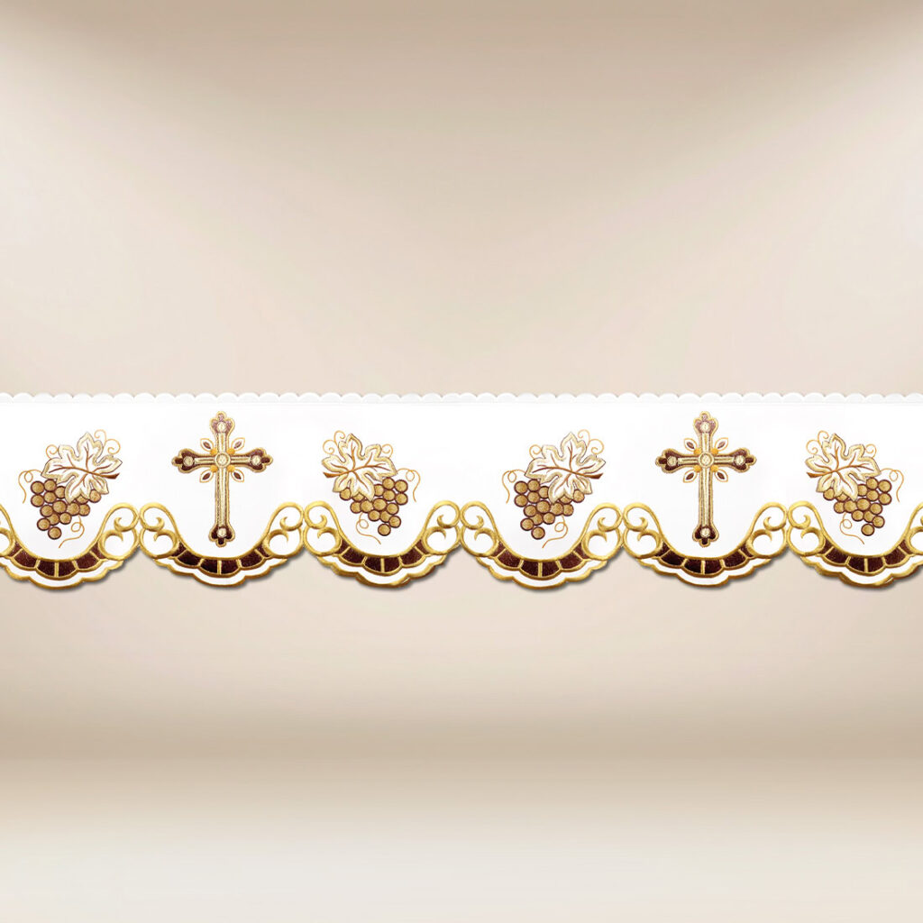 Pizzo liturgico con ricamo dorato