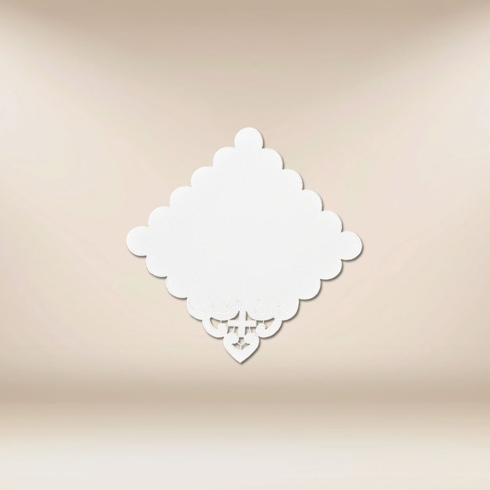 Tovaglietta da altare ricamata 32x32 cm