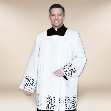 Camice ricamato con pizzo 182cm