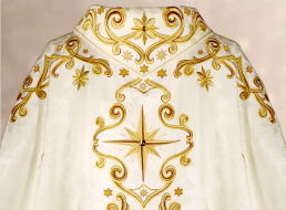 Ornat na Boże Narodzenie – haftowany model Sacro Natale