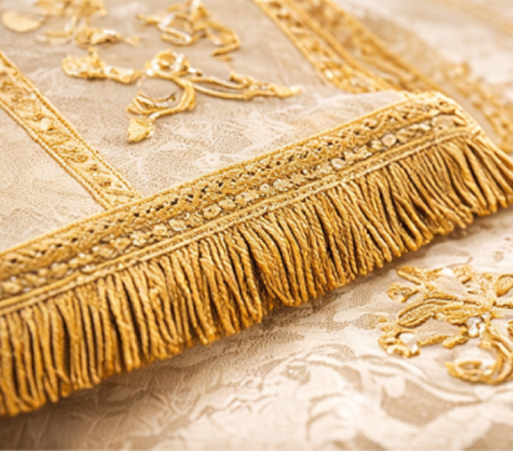 wykończenie krawędzi ornatu – detal liturgiczny