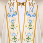 Kapa haftowana “Matka Boża Różańcowa”