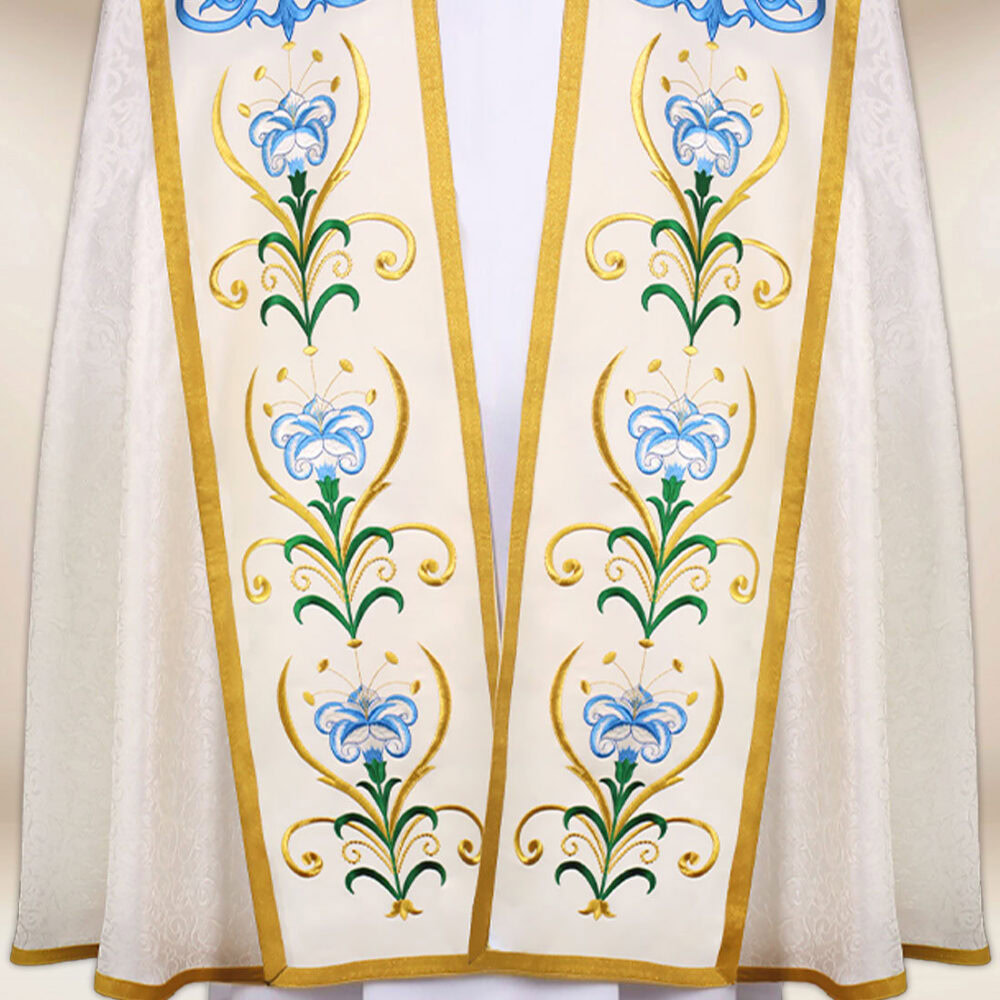 Kapa haftowana “Matka Boża Różańcowa”