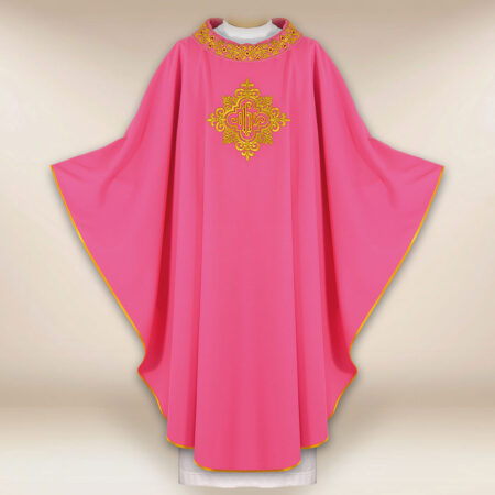 Casula ricamata con IHS rosa