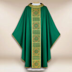 Casula liturgica verde ricamata