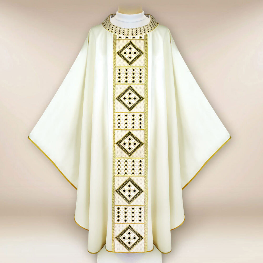 Casula liturgica ecru ricamata