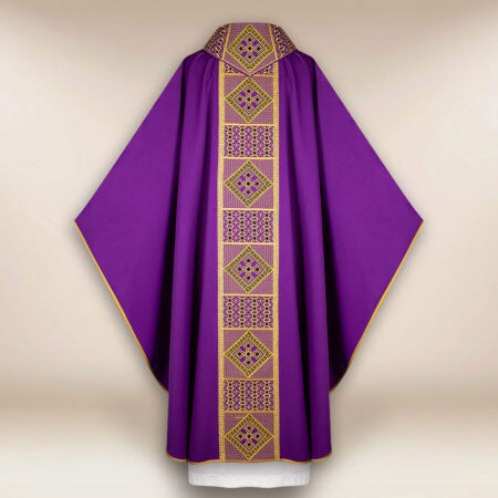Casula liturgica viola ricamata