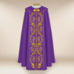 Piviale ricamato IHS viola