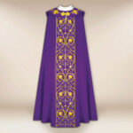 Piviale Piviale liturgico ricamato viola IHS