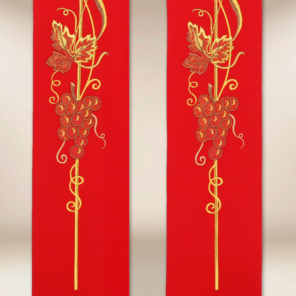Stola ricamata rossa IHS Spighe e Grappoli